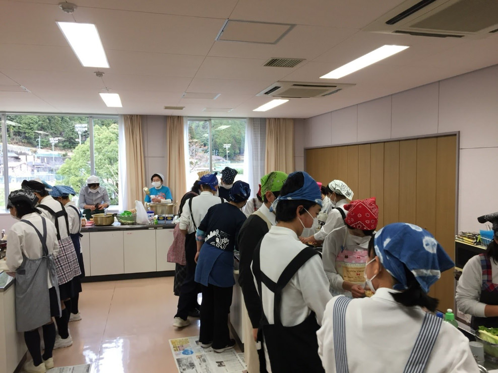 学校やイベントでの郷土料理教室